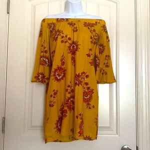 Old Navy Floral Print Off the Shoulder Bell Sleeve Dress